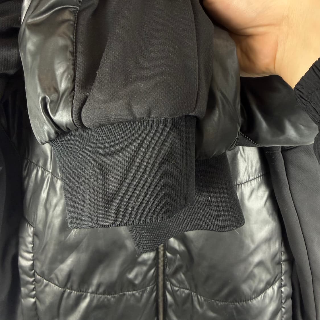 95) 프로스팩스 올드스쿨 유광 점퍼 블랙 상품이미지4