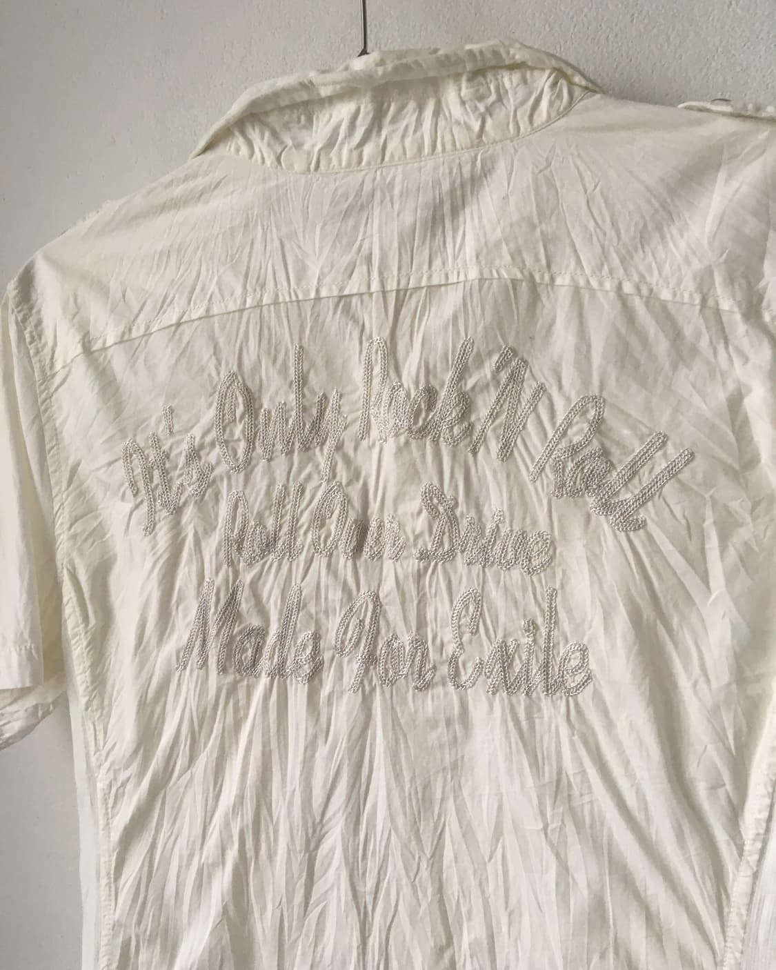 Back needle work point shirt 상품이미지4