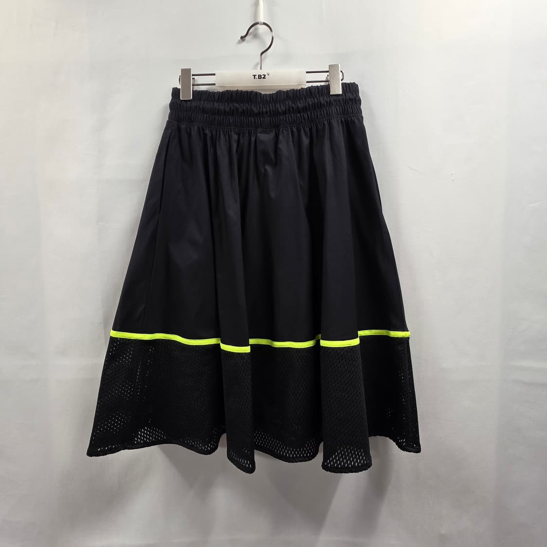 1119 [나이키] 블랙 스커트 형광 NIKE 로고M 상품이미지2