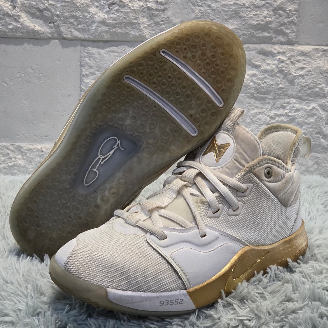 3q-1:Nike PG 3 NASA White/Gold(240)-한정판 상품이미지6