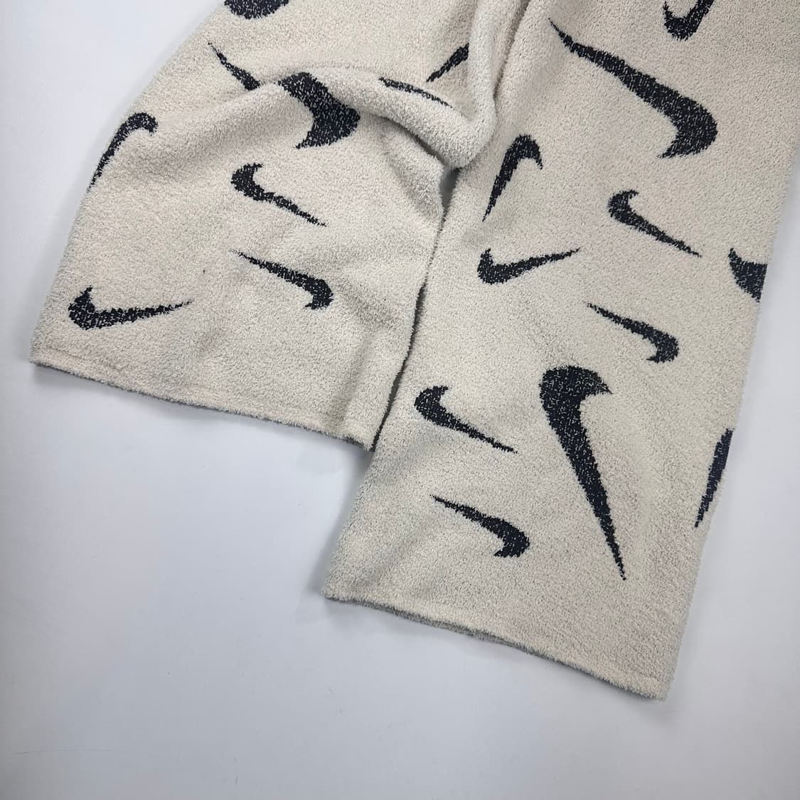 나이키 피닉스 코지 부클레 하이웨이스트 와이드 니트 팬츠 상품이미지9