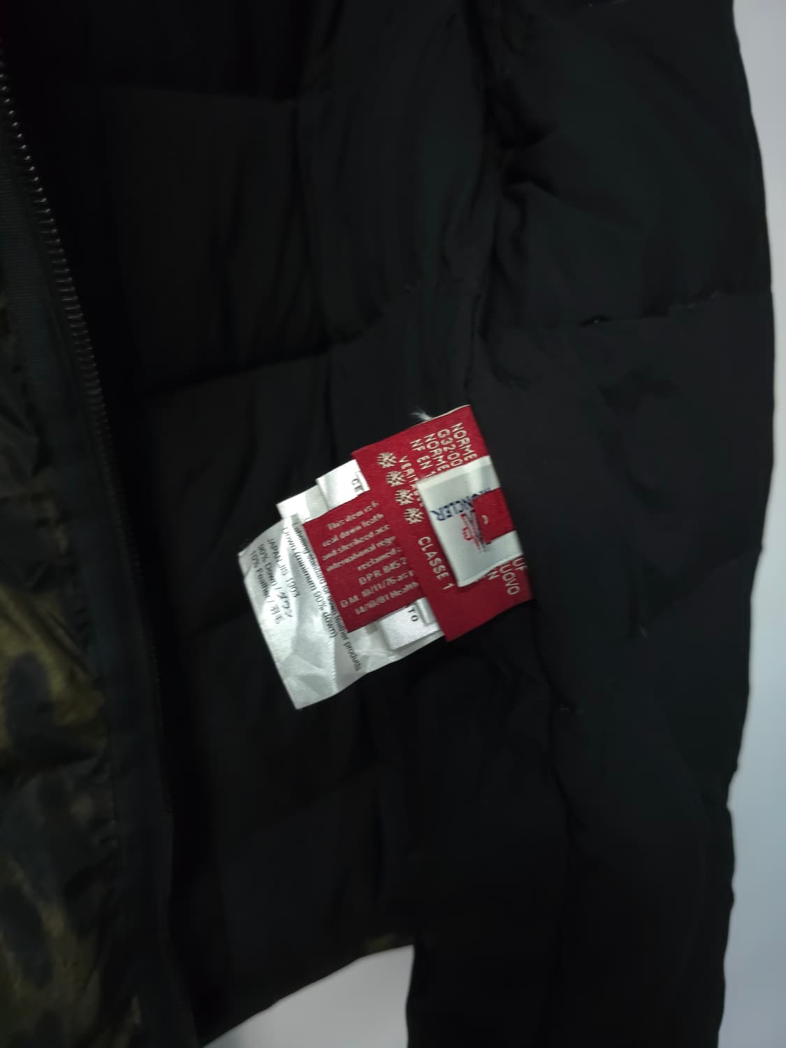 몽클레르(MOCLER) 레오파드 다운 패딩 ( 66~66반 ) 상품이미지6