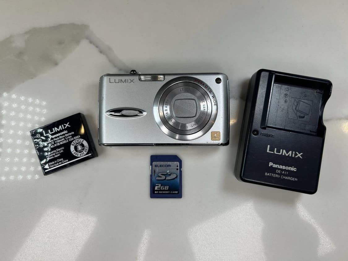 파나소닉 루믹스 DMC-FX01 라이카 렌즈 디카  판매 상품이미지2