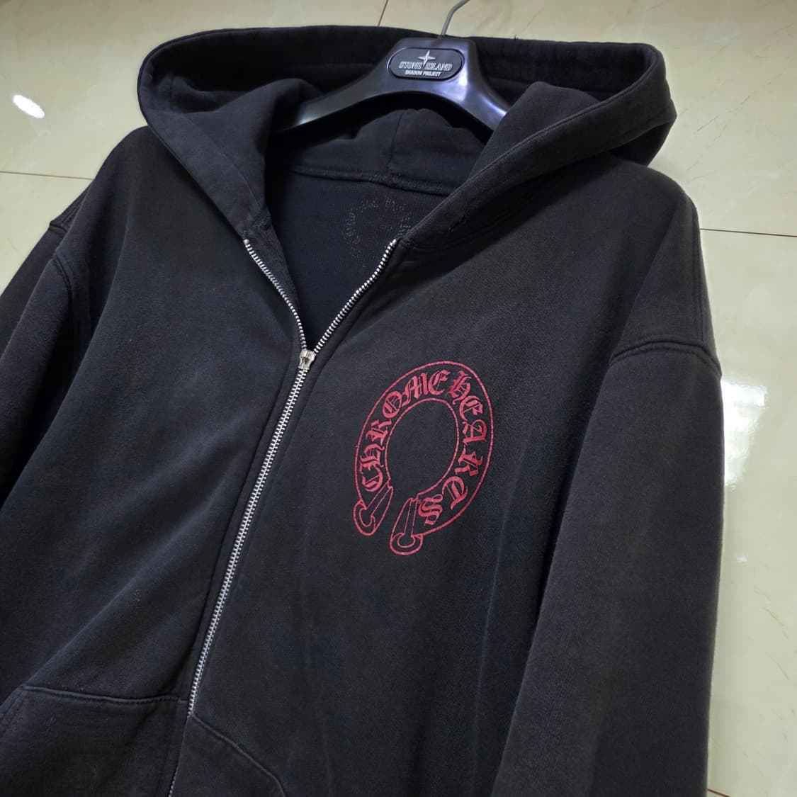 크롬하츠 레드 홀스슈 세메터리 헤비웨이트 후드집업 L  상품이미지4