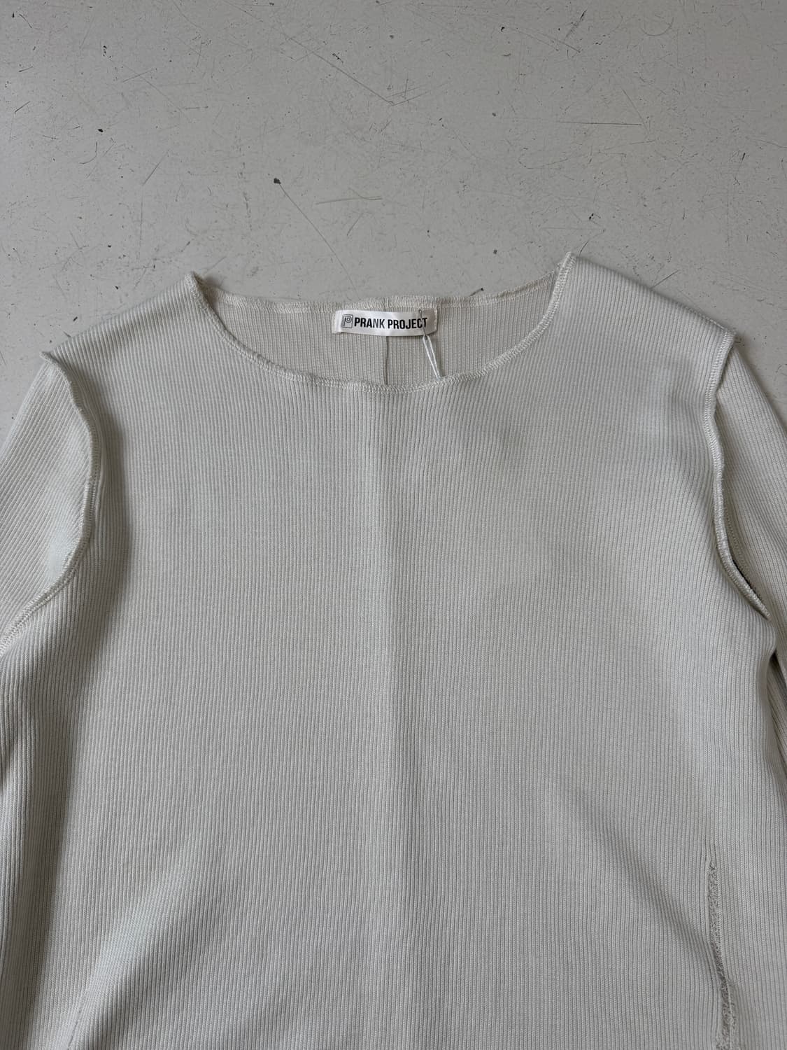 distressed long sleeve  상품이미지3