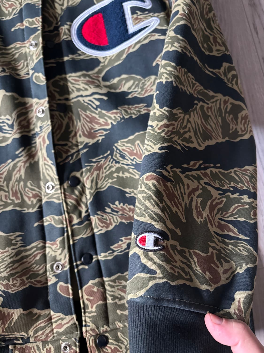 [m] 슈프림 챔피온 카모바시티 상품이미지4