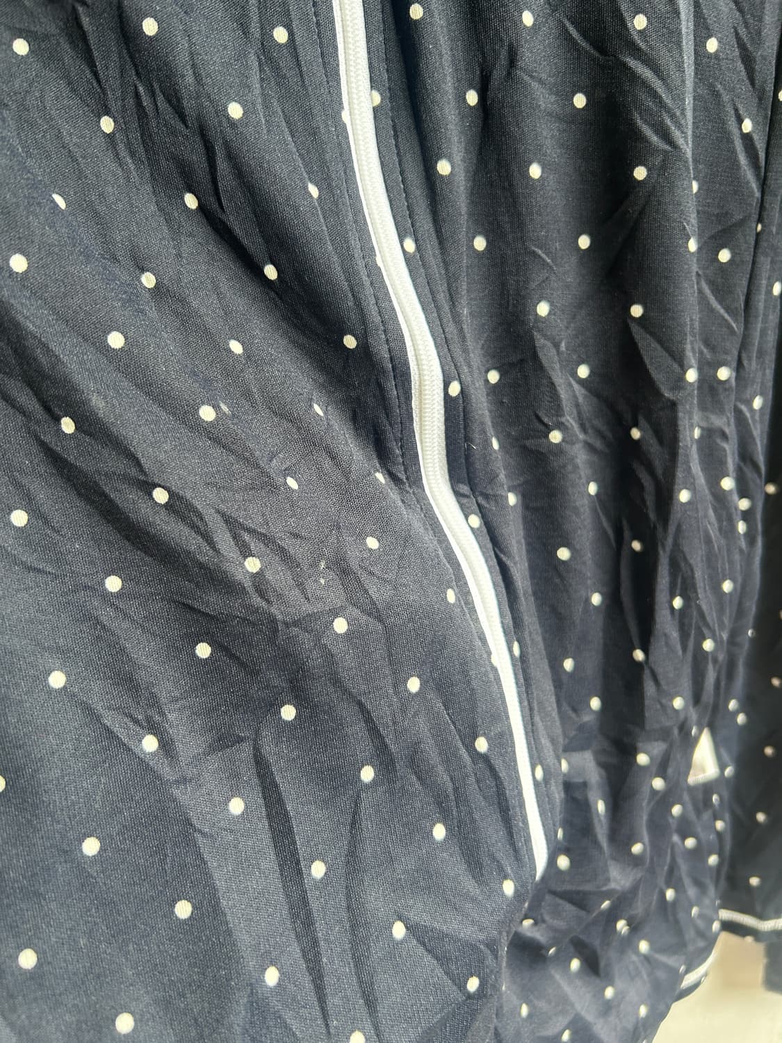 땡땡이 집업  상품이미지3