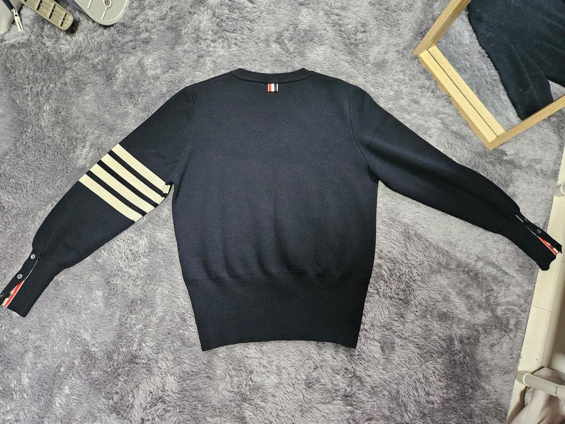 톰브라운 밀라노스티치 백화점판 3버튼 4사이즈 상품이미지2