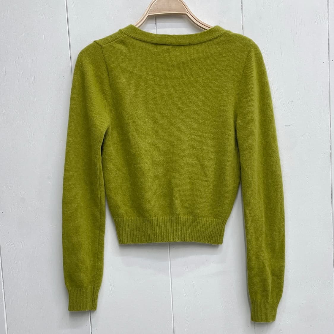 스컬프터(SCULPTOR) 앙고라 혼방 브이넥 크롭 가디건 상품이미지4