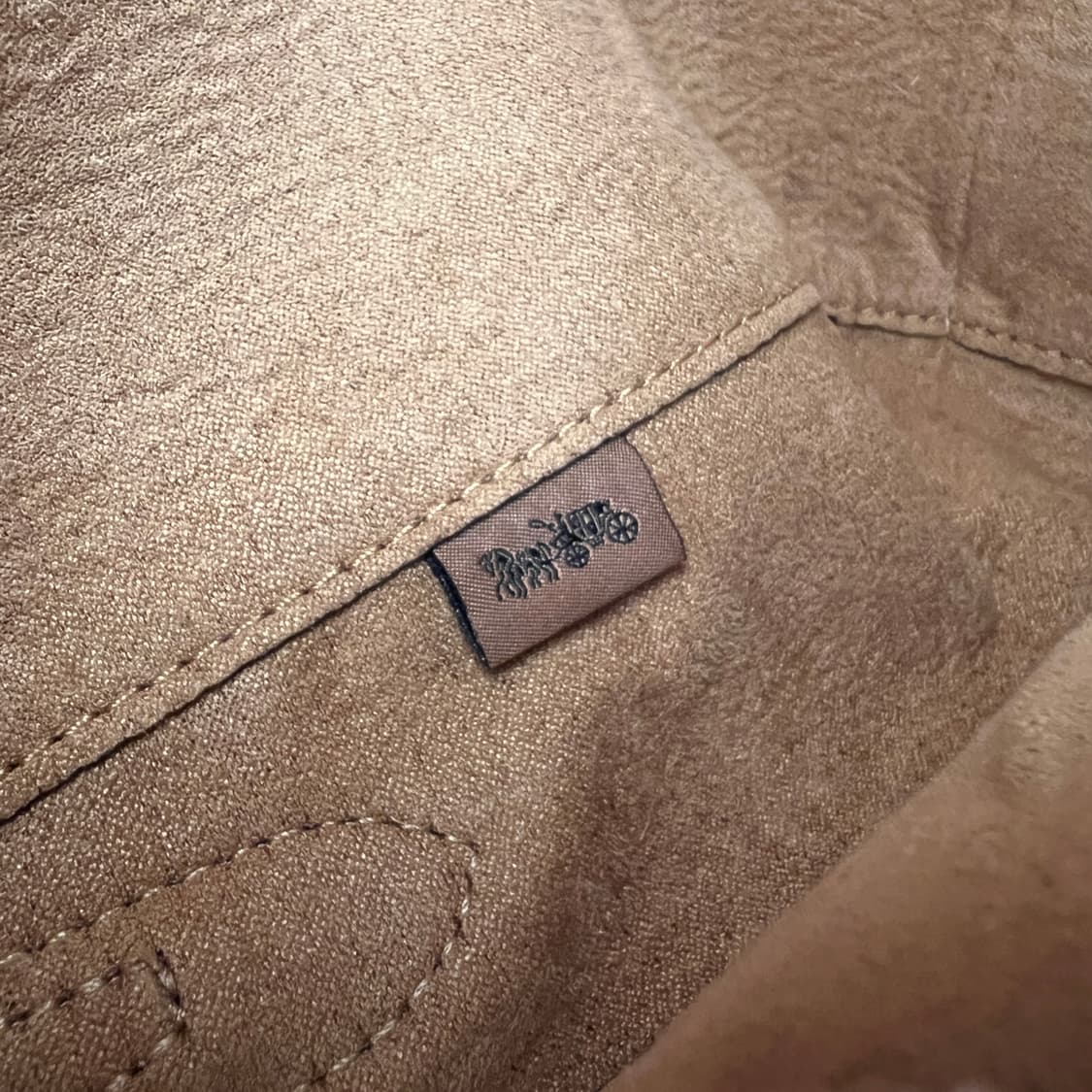 코치 블랙 레더 숄더백 상품이미지6