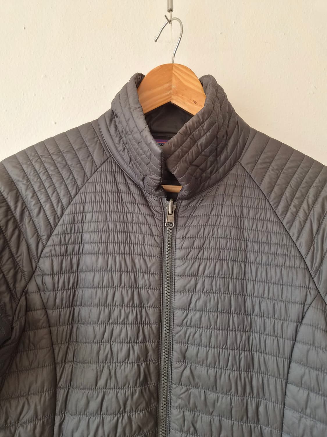 파타고니아 여성 경량롱패딩 상품이미지1