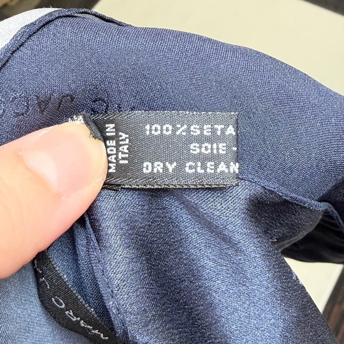 MARC JACOBS 100% 세타실크 스카프 상품이미지6