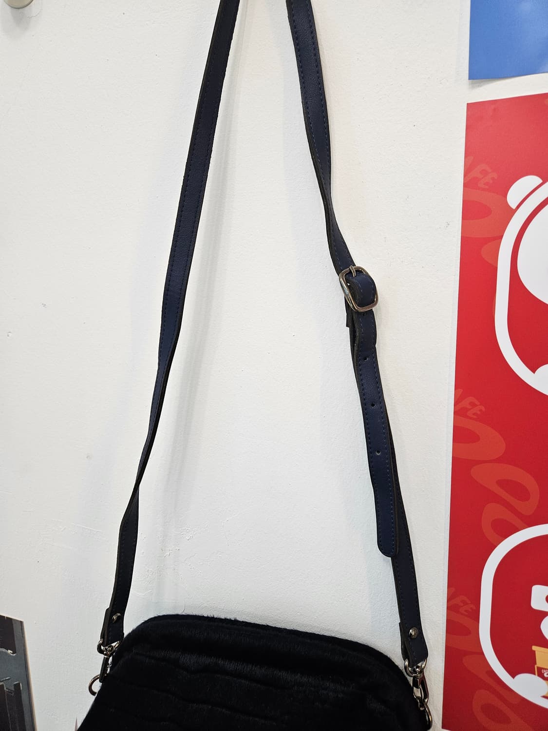 네이비 송치 크로스백 상품이미지4