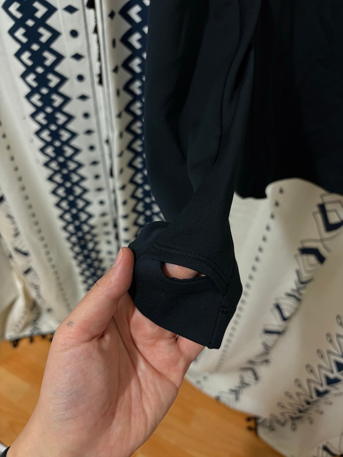 데상트 / 러닝 후드 바라클라바 풀오버 상품이미지8