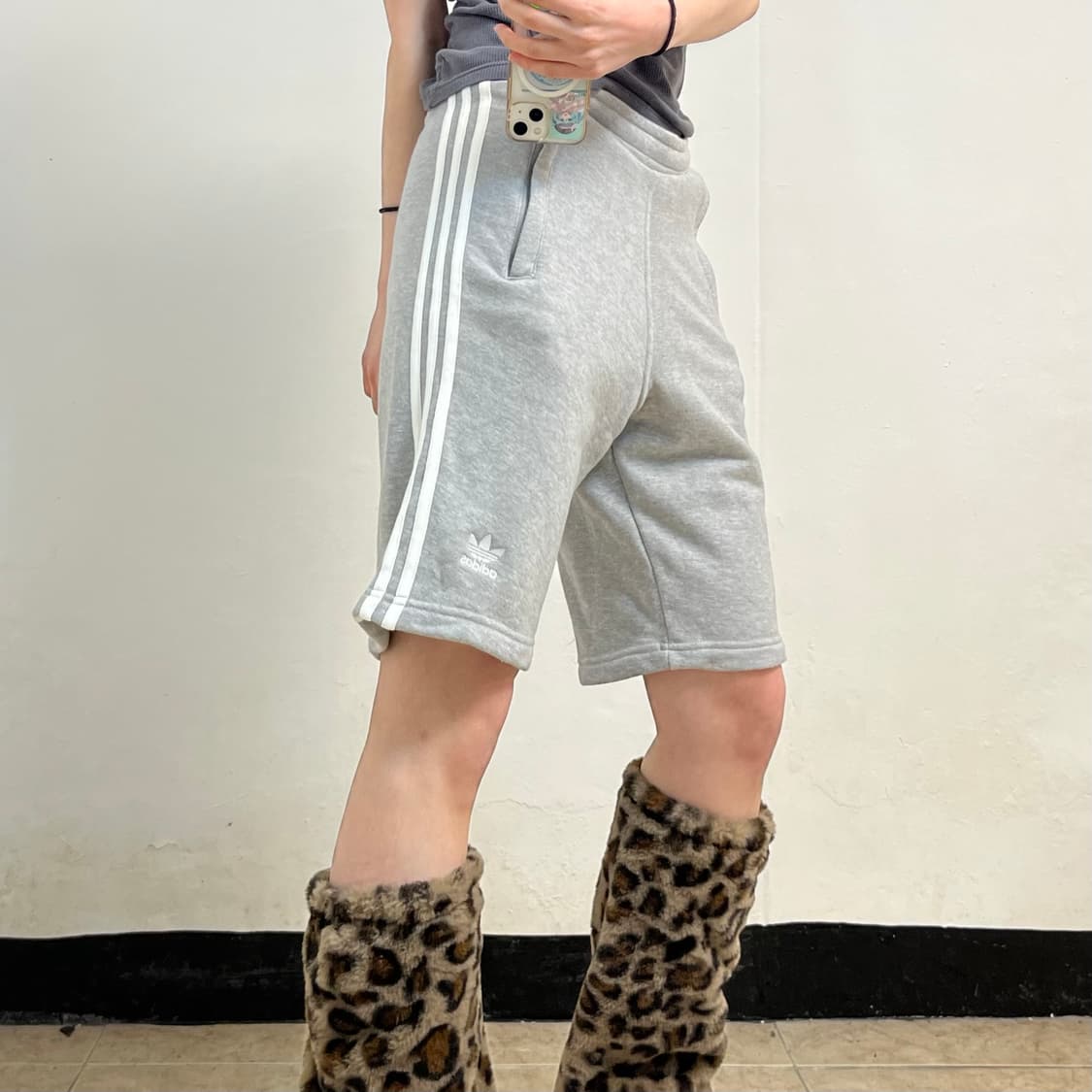 Adidas grey Firebird half sweat pants 상품이미지2