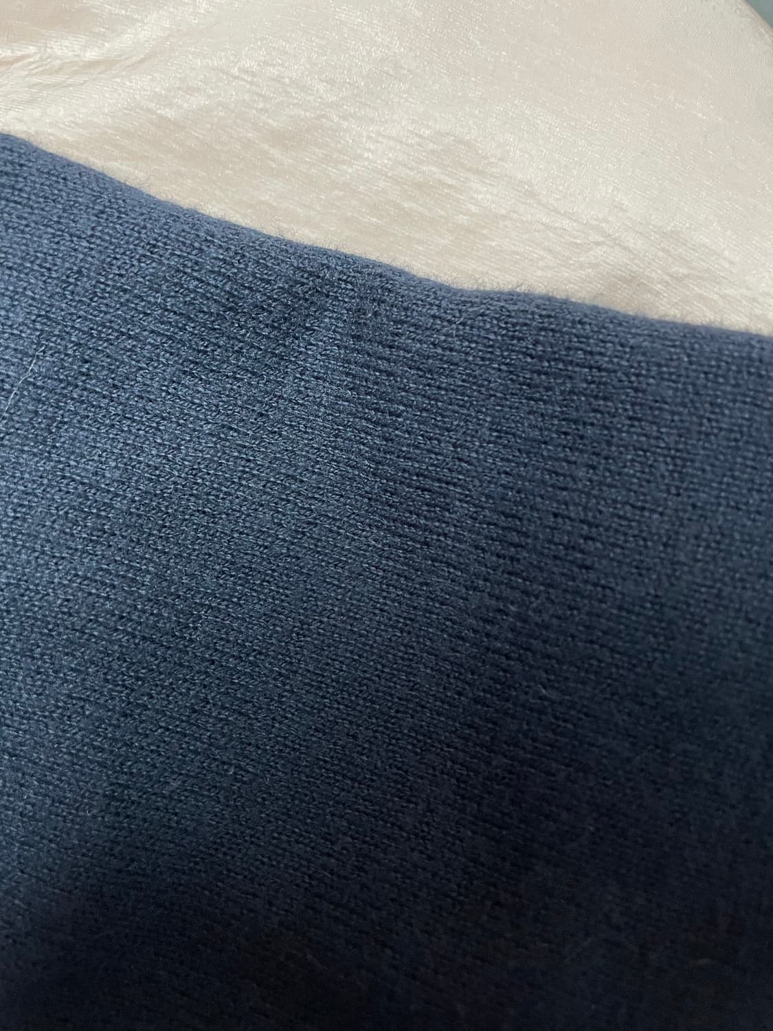 빈티지 아베크롬비 네이비 브이넥 롱슬리브 니트 탑 상품이미지7