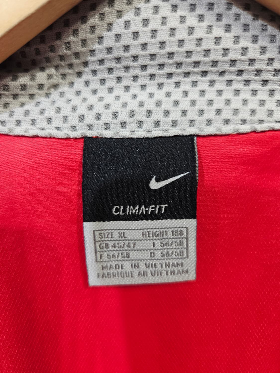 나이키(NIKE) 클라이마핏(CLIMA-FIT) 레드 바람막이 상품이미지7