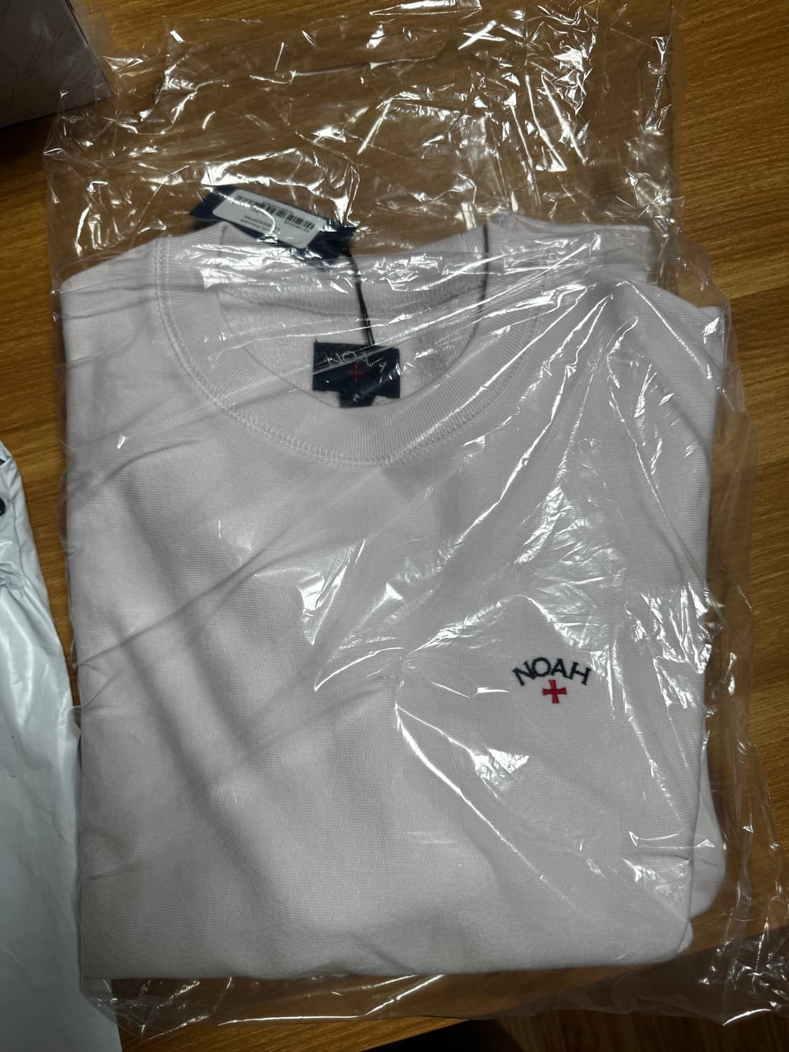 새 상품) NOAH CLASSIC CREWNECK 상품이미지1