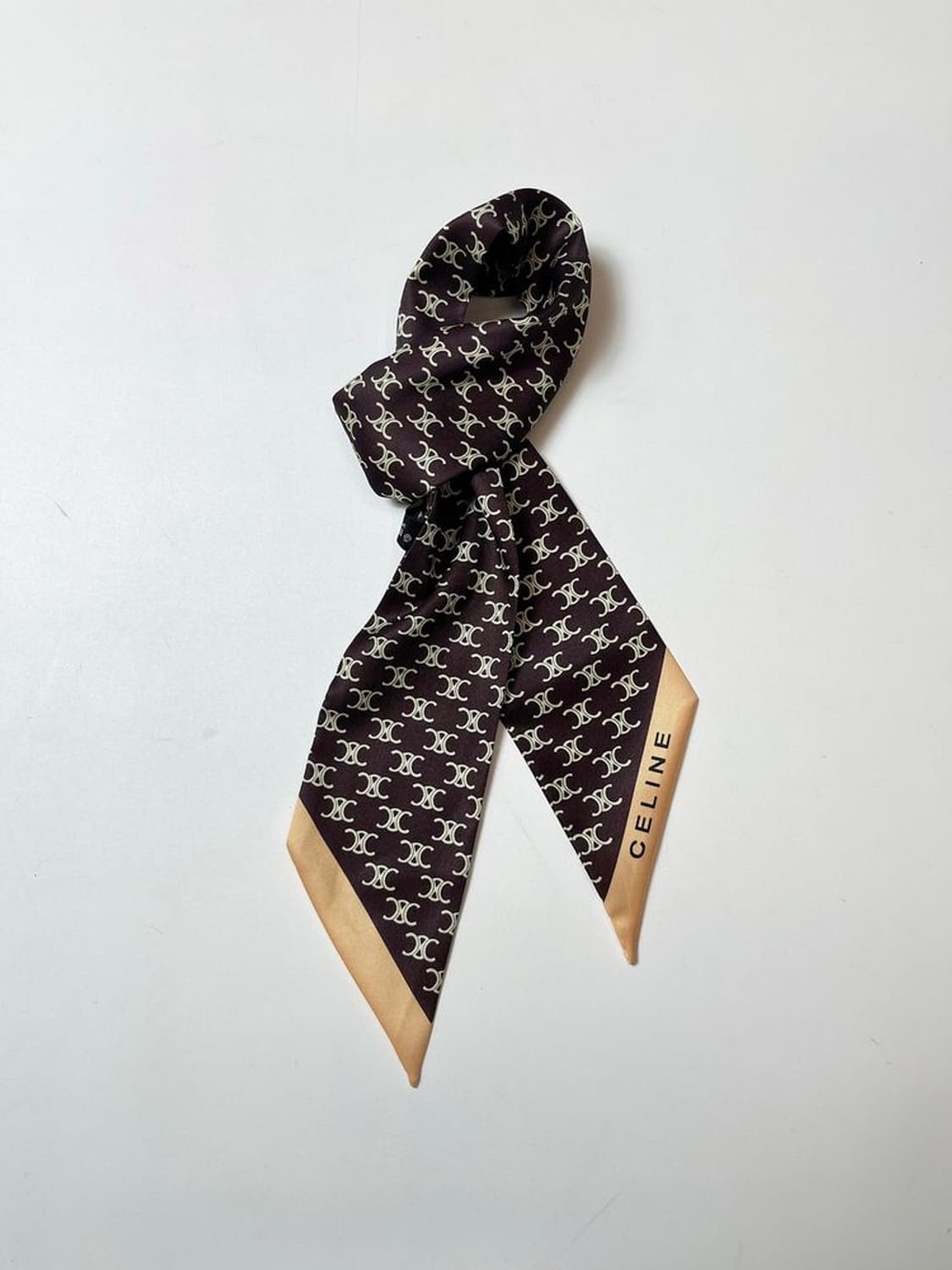 셀린느 트리옹프 실크 방도 스카프 Q1423 상품이미지1