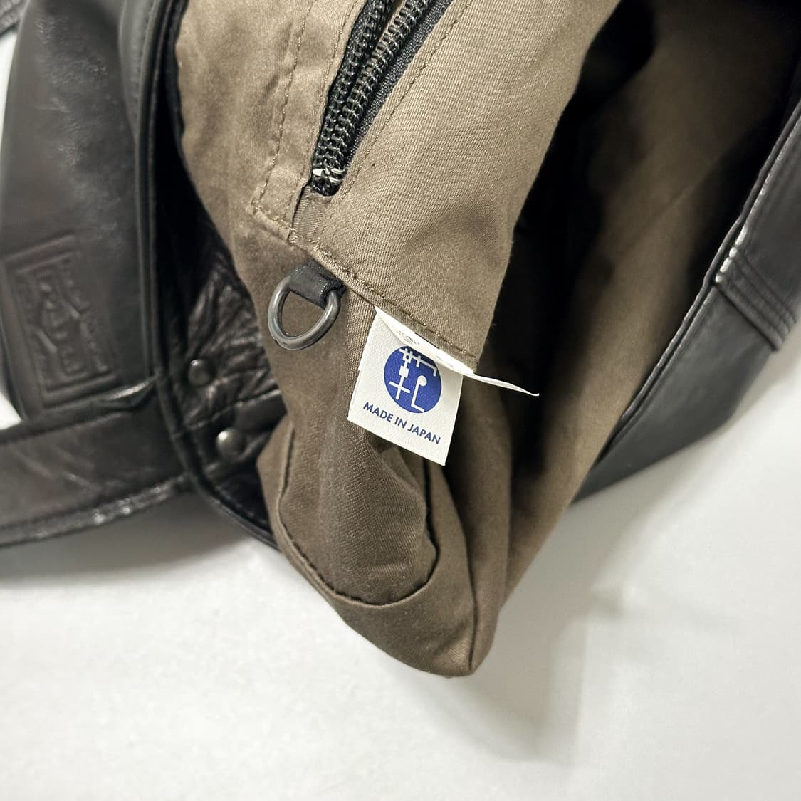 요시다포터(porter) 프랭크 레더 숄더백 상품이미지7