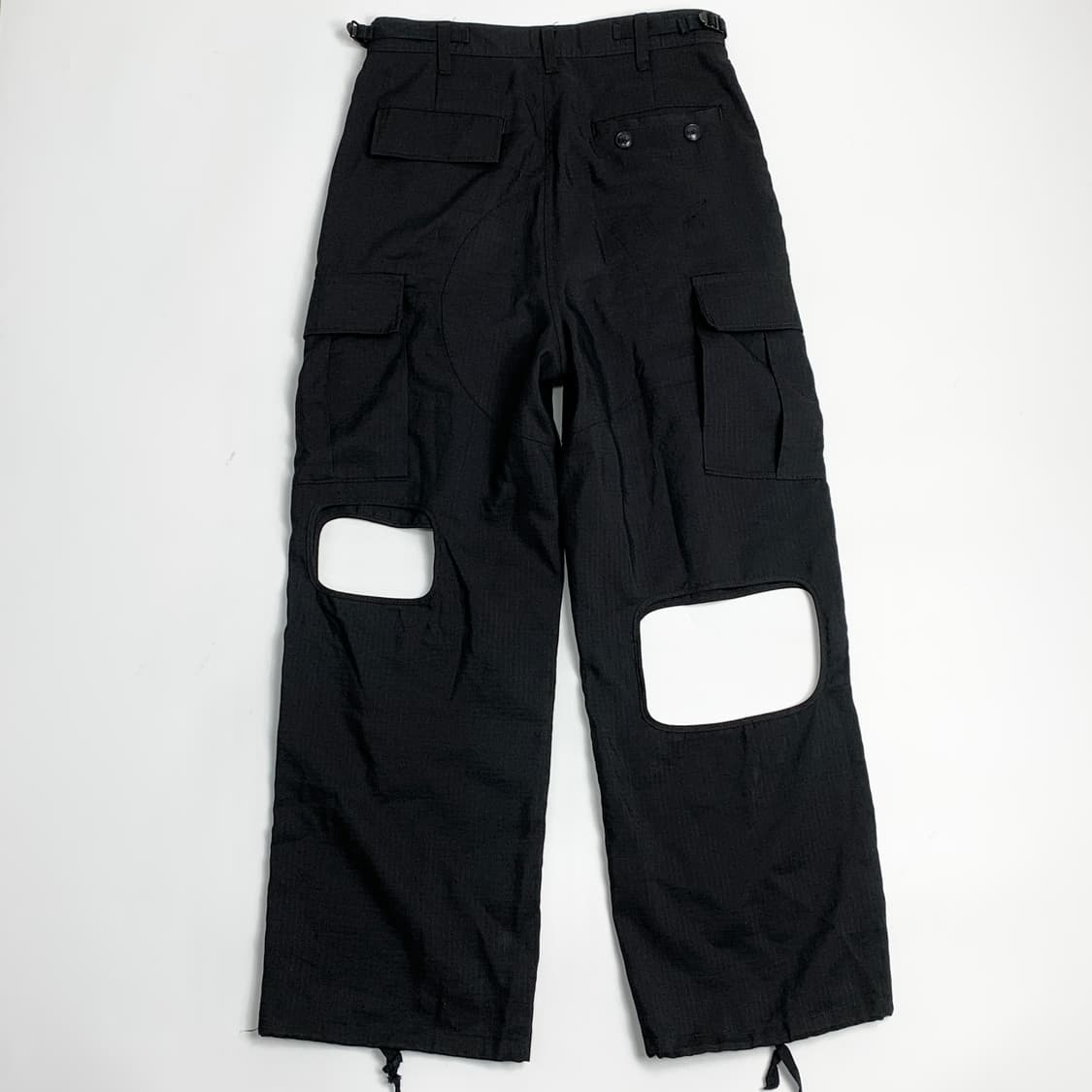 지에다 비대칭 홀 플레어 카고 팬츠 상품이미지9