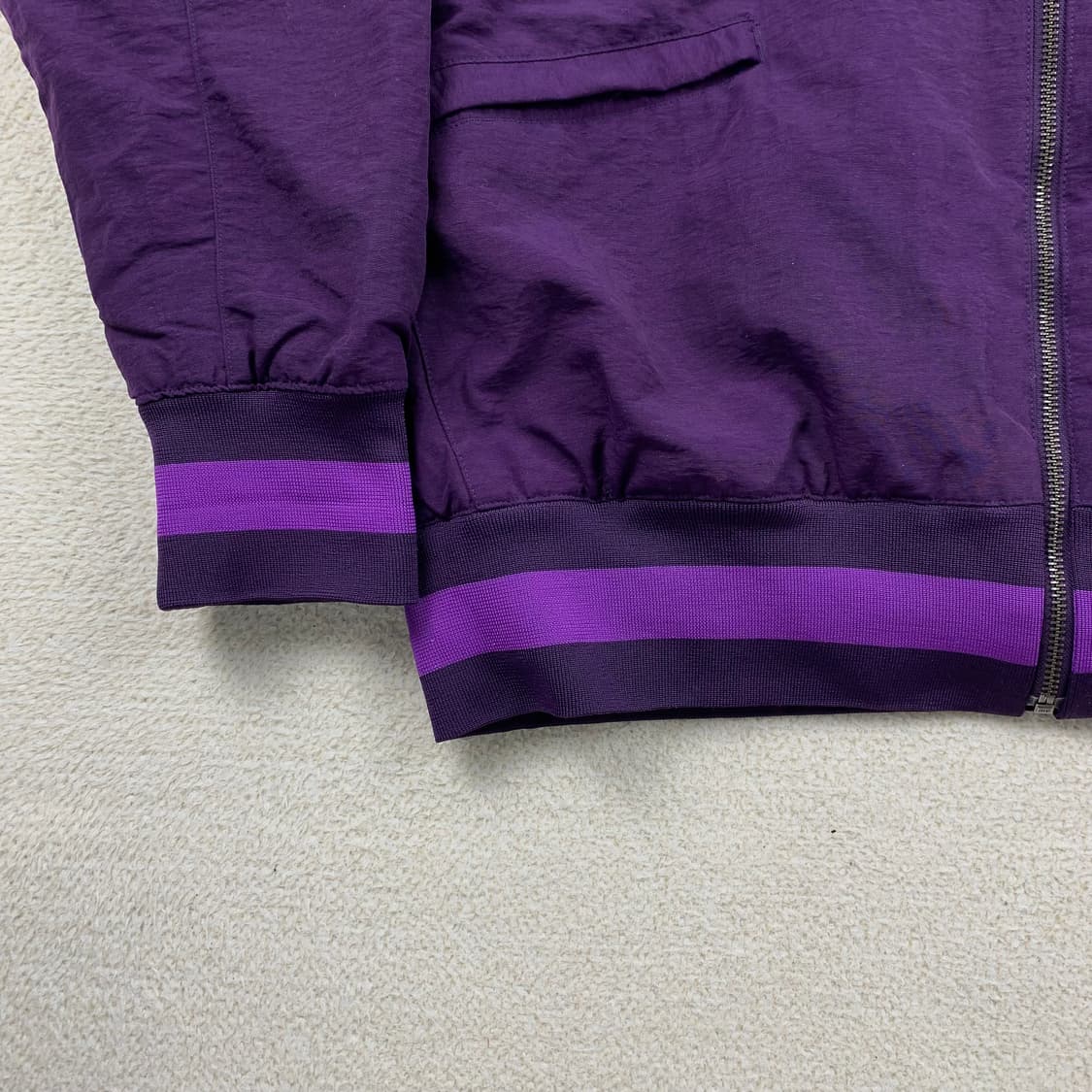 아디다스 오리지날스 나일론쉘 바시티 봄버 자켓 퍼플  상품이미지6