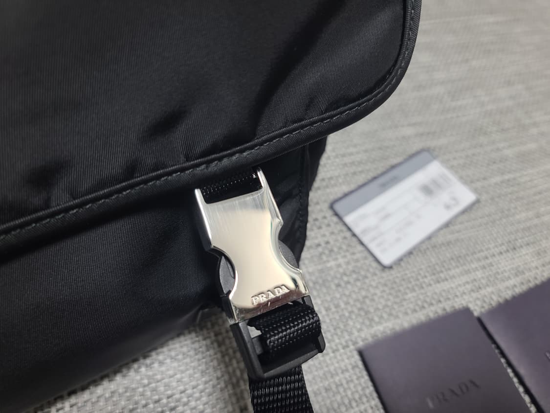 프라다 리나일론 메신저백 1bd671 크로스백 버클백 상품이미지3