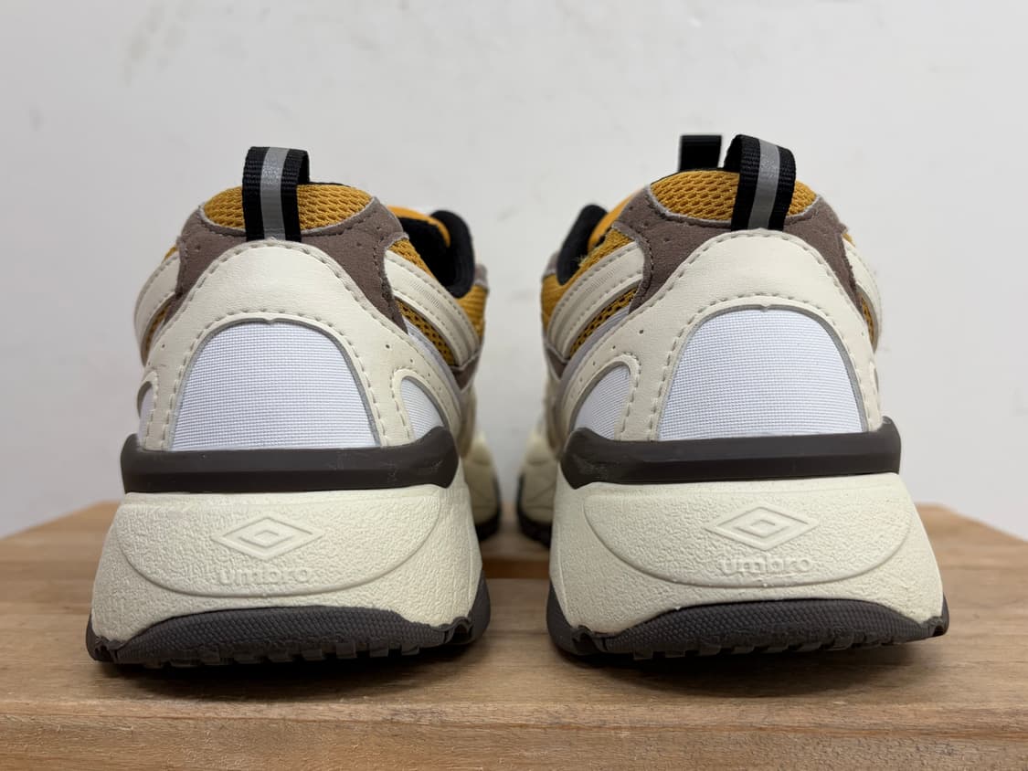 엄브로 여성 운동화 240 상품이미지6