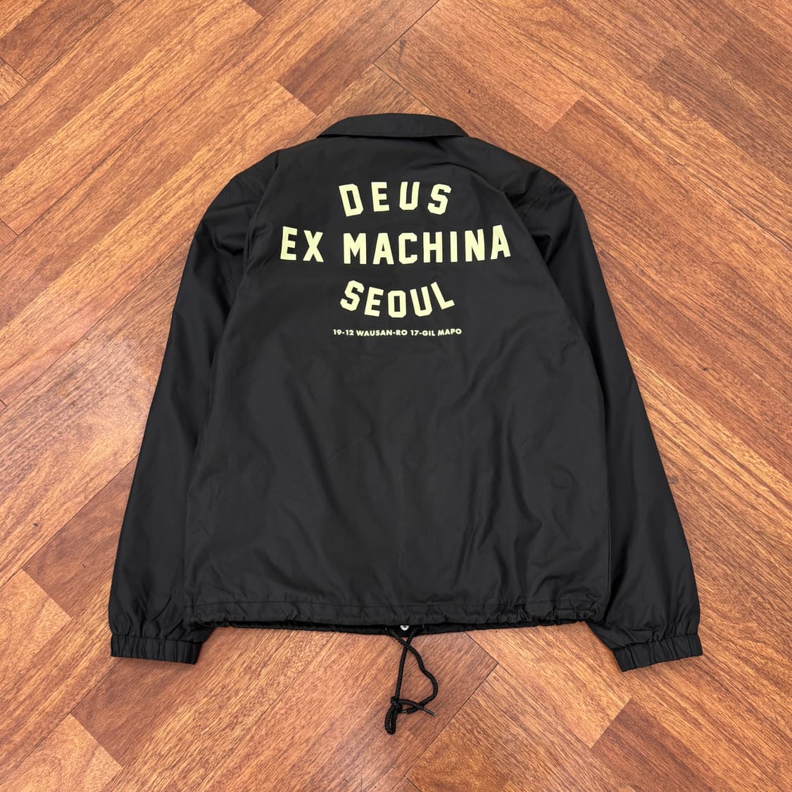 M DEUS 데우스 엑스 마키나 코리아 컬리지 코치 자켓 블랙  상품이미지1