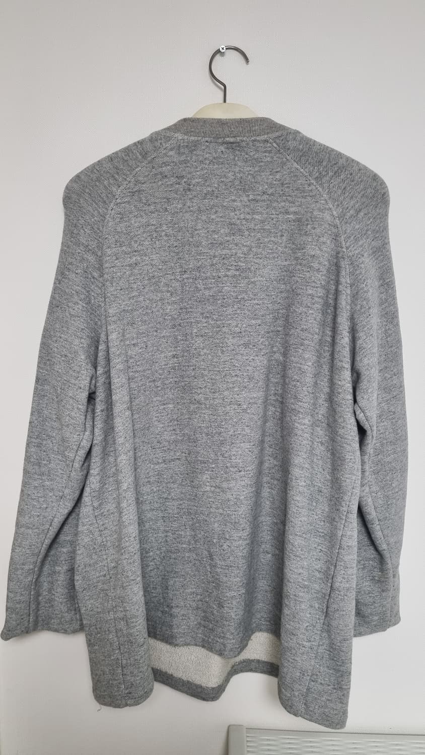 YPROJECT 버튼 맨투맨 상품이미지2