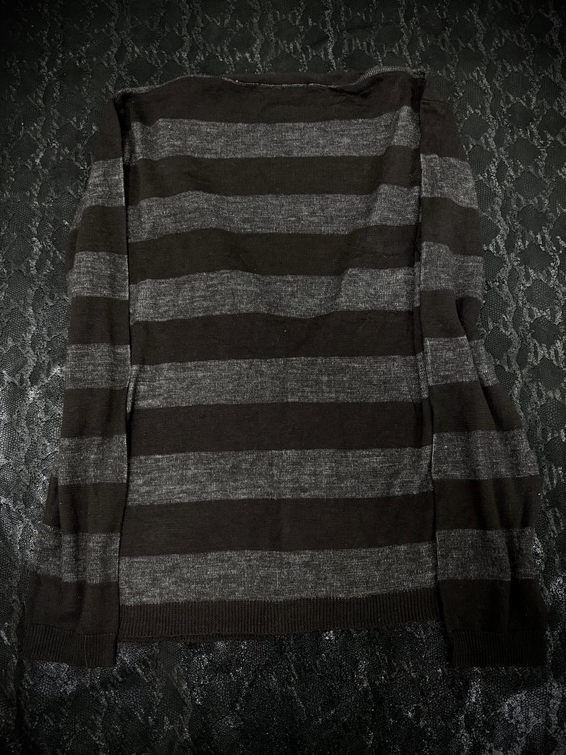 “Vintage” Y2K Black Stripe Cardigan 상품이미지8