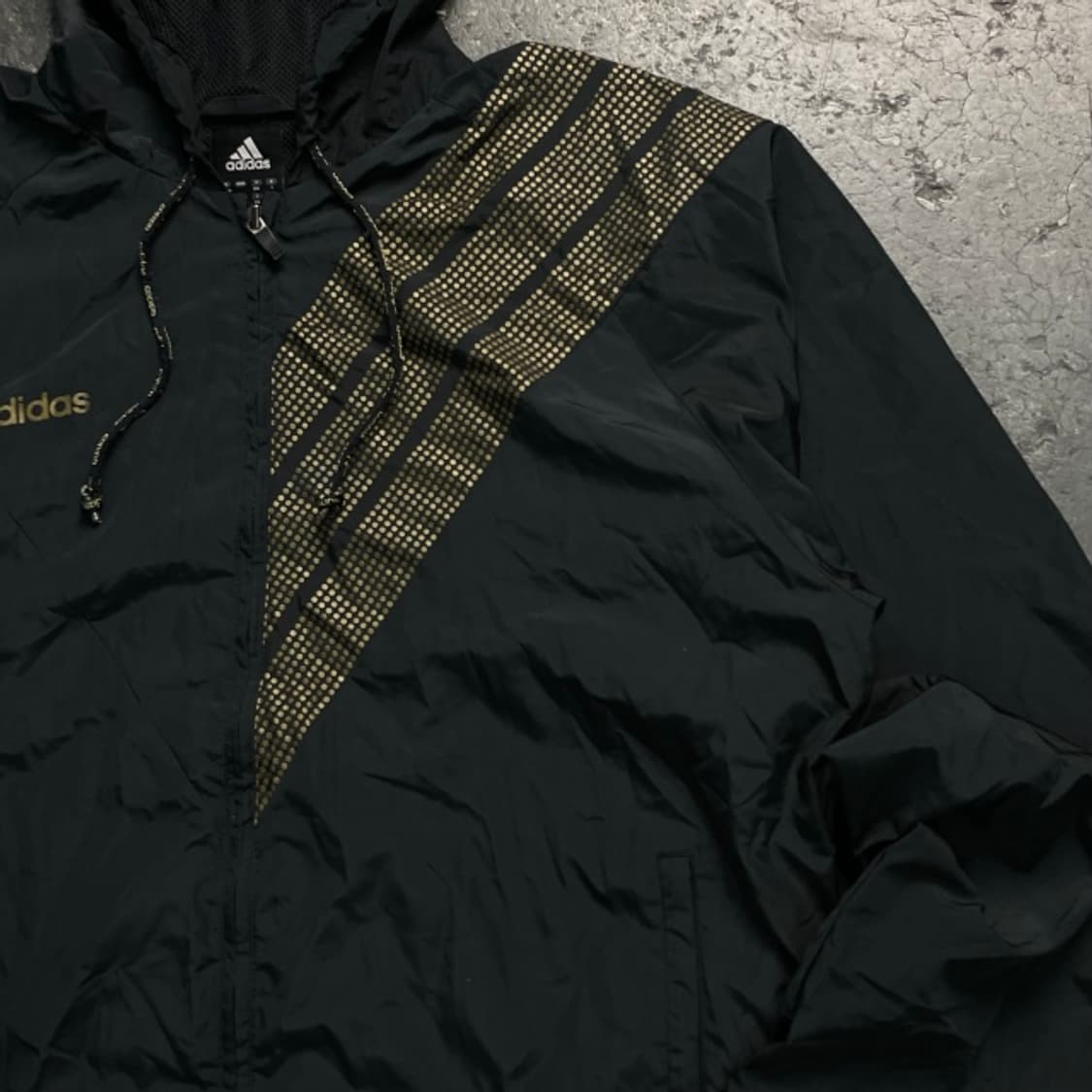 105 아디다스 런닝 바람막이  상품이미지2