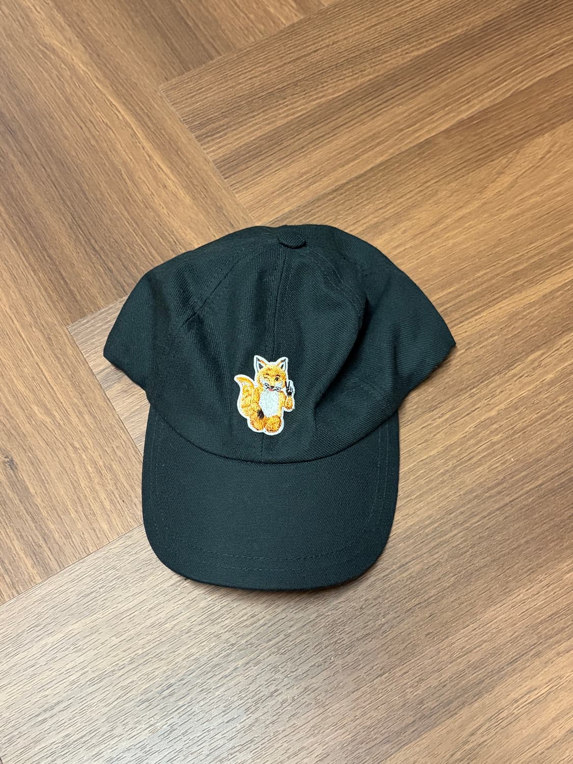 메종키츠네 올 라잇 폭스 6p 캡 판매 상품이미지1