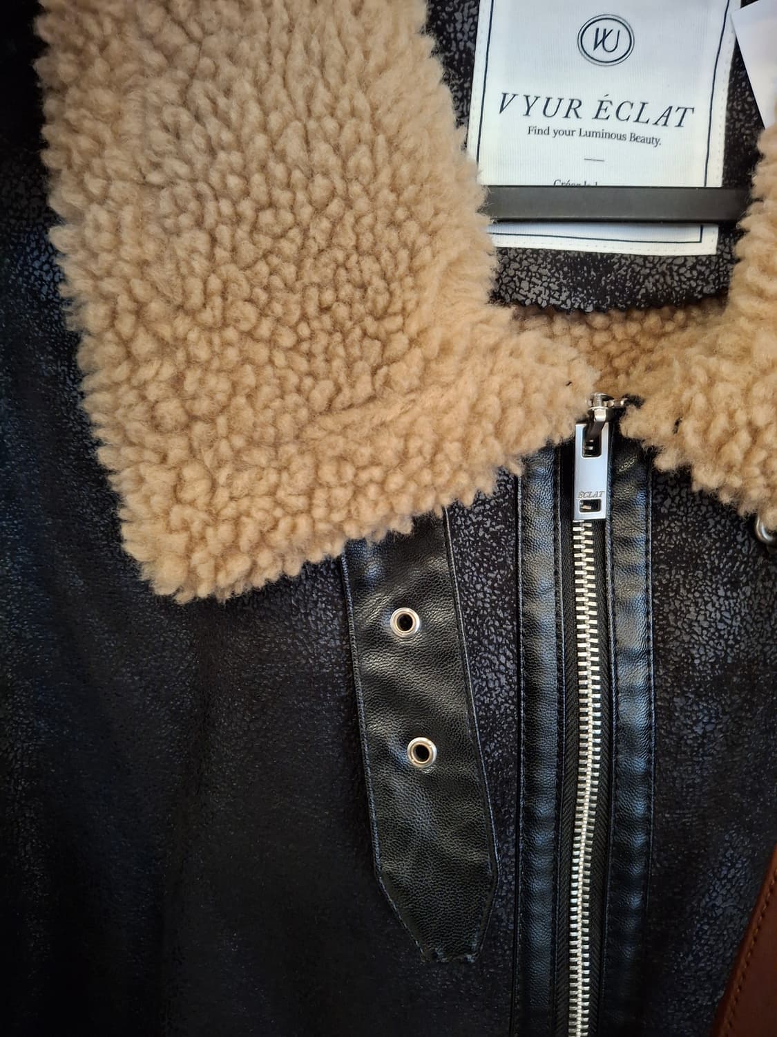 (마지막특가)  VYUR ÉCLAT 무스탕 자켓
M 상품이미지3