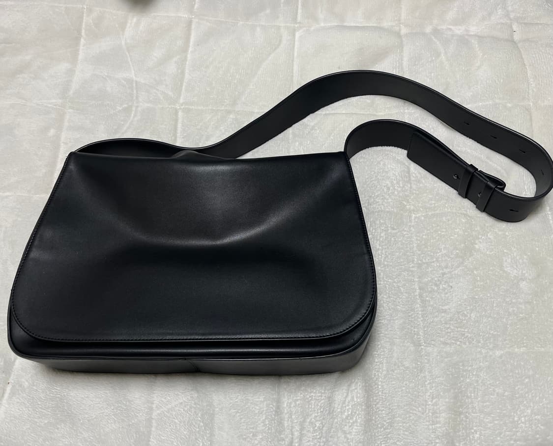 밈더워드로브 크로스 백 상품이미지1