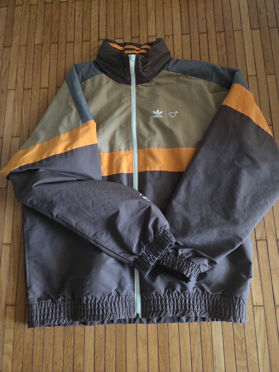 아디다스 x 휴먼메이드 트랙탑 상품이미지1