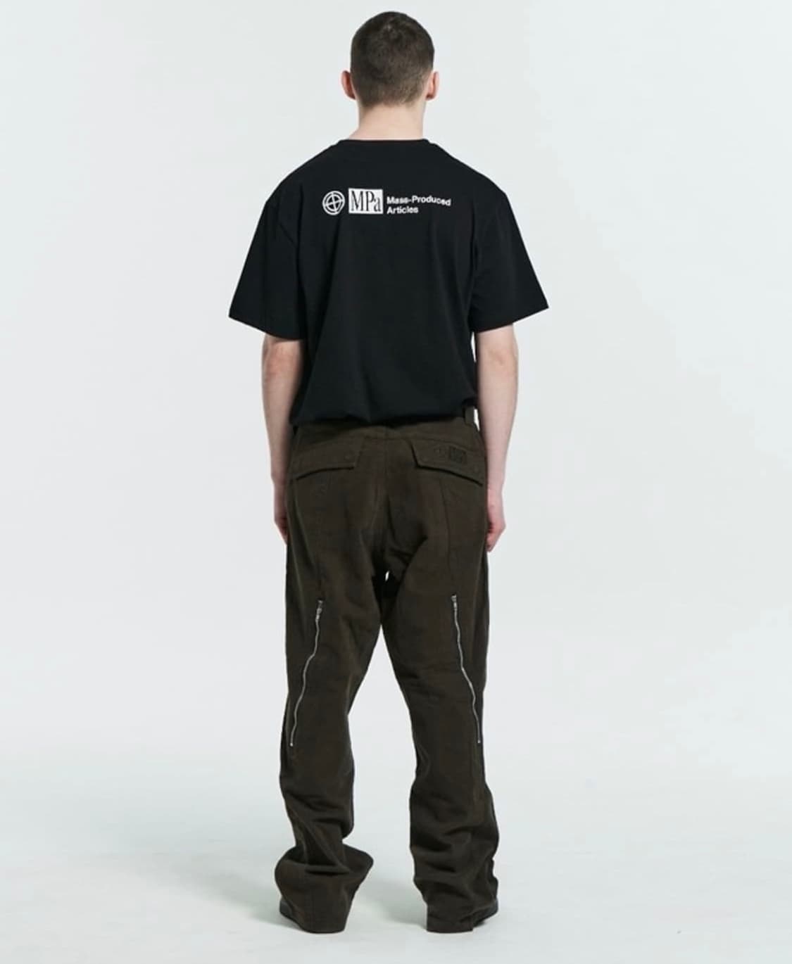 [L] 플라스틱 프로덕트 웨이브 지퍼 팬츠 상품이미지3