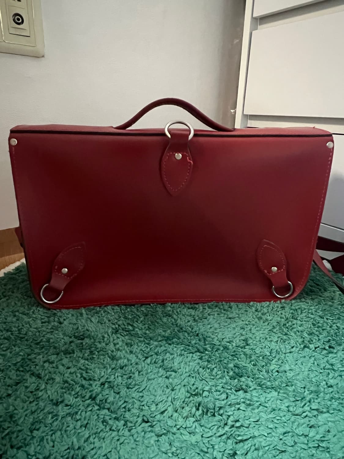 영국 더레더사첼 사첼백 레드 가죽 가방 (15인치) 상품이미지4