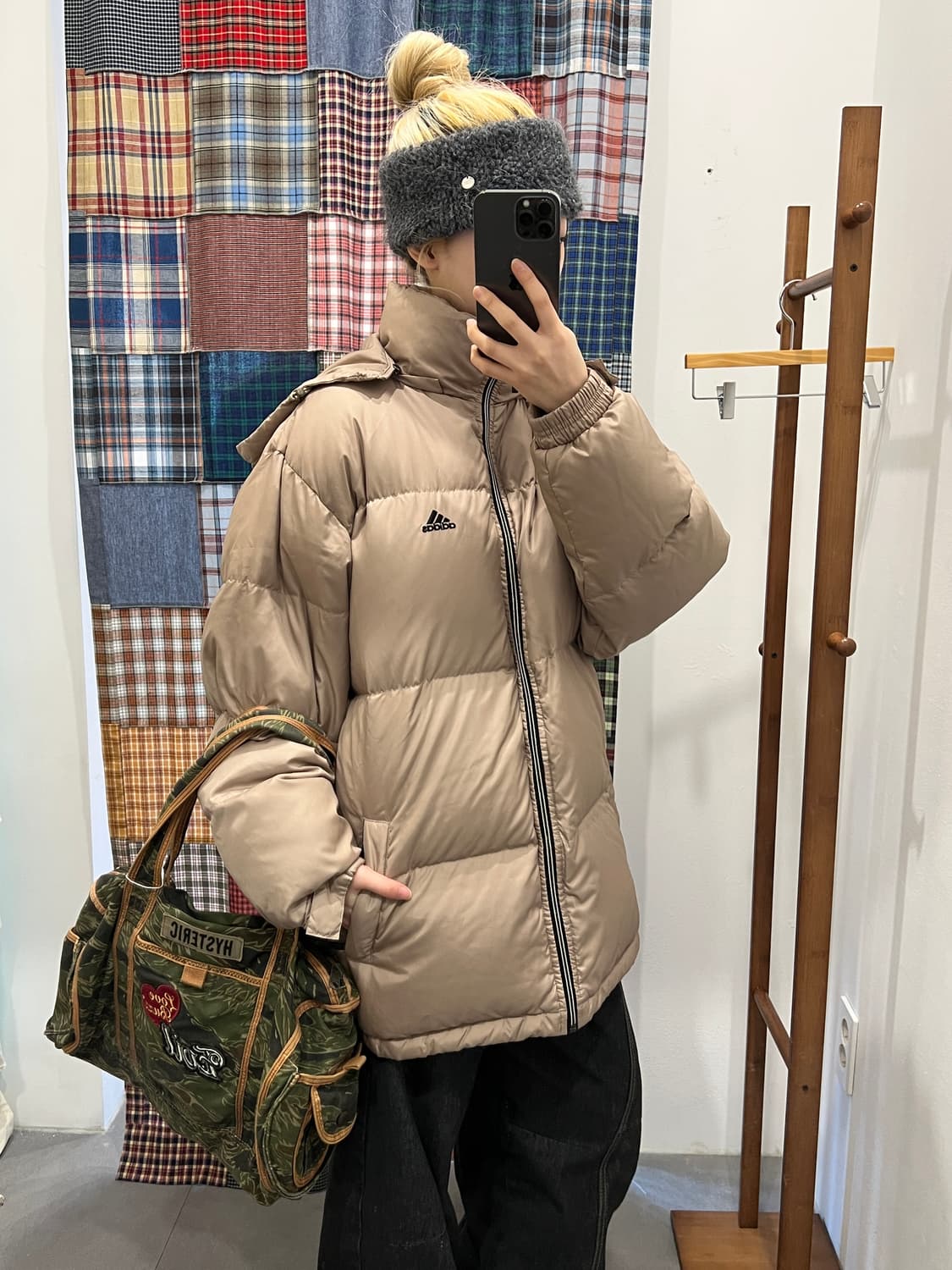 아디다스 베이지 퀄팅 패딩 상품이미지1