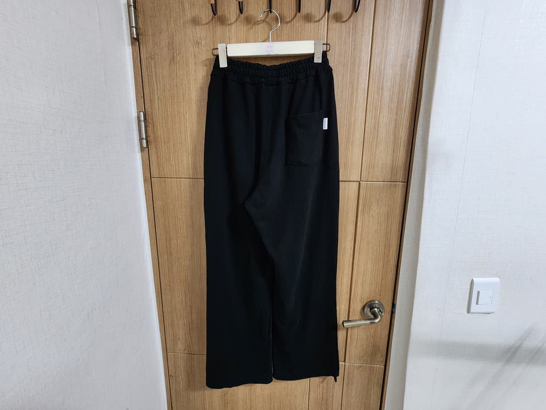(M)여성 엠블러 원턱 리본자수 트레이닝 스웻 팬츠 상품이미지5