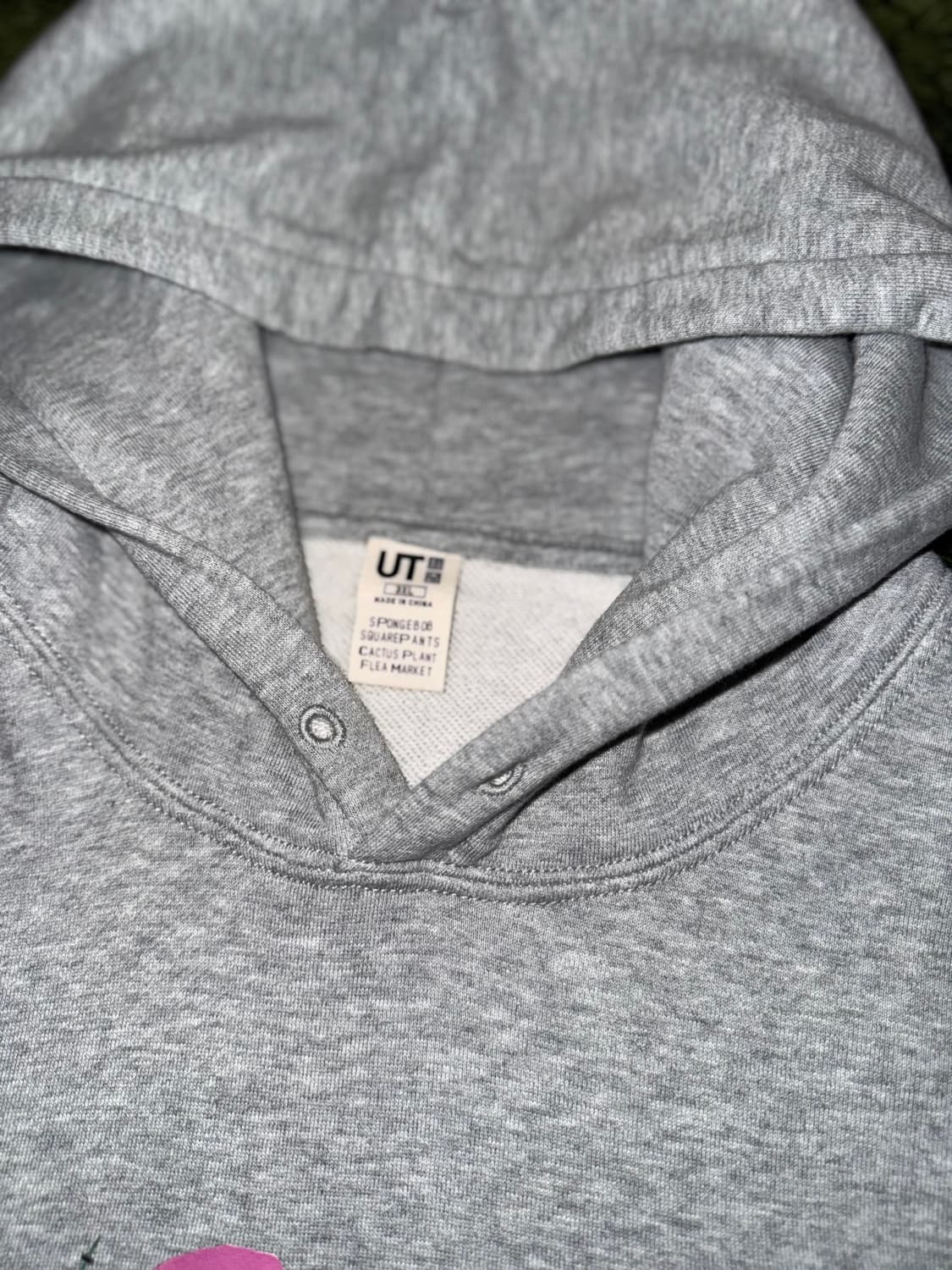 [3XL] 유니클로 X CPFM X 스폰지밥 콜라보 후드티 그레이 상품이미지3