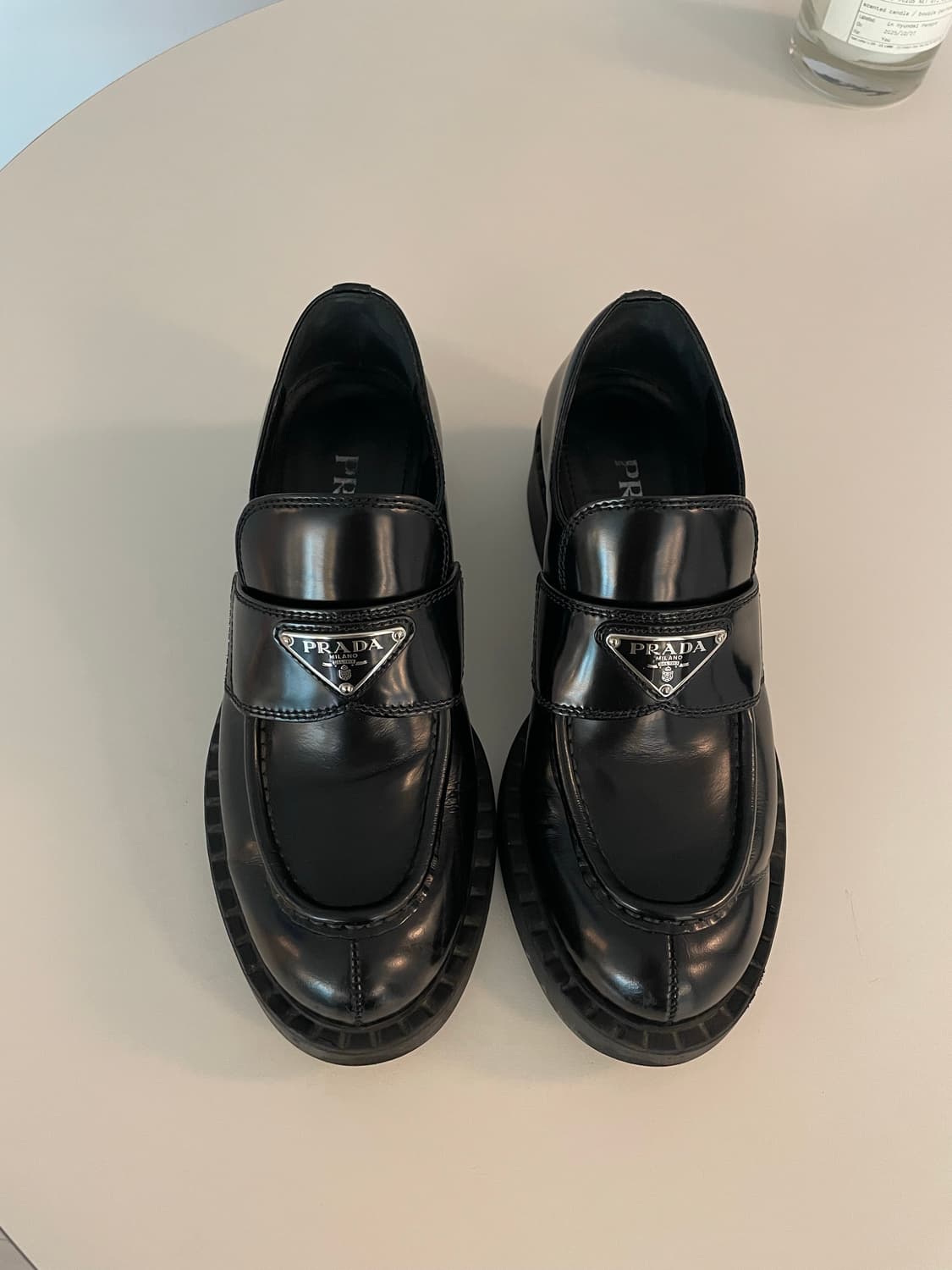 프라다 초콜렛 브러시드 로퍼 235 블랙 상품이미지1