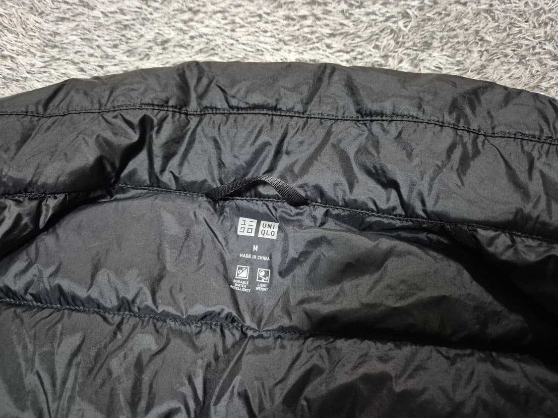 유니클로 여성 경량 다운 패딩 조끼 M 상품이미지7
