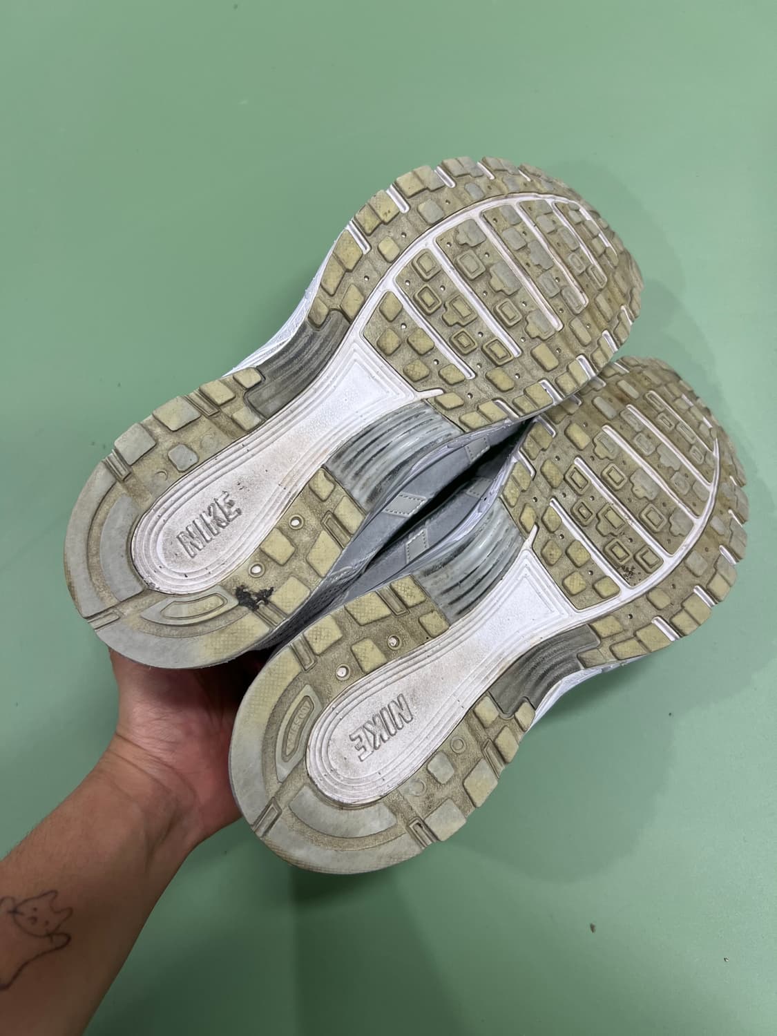 나이키 P-6000 메탈릭 서밋 화이트 상품이미지6