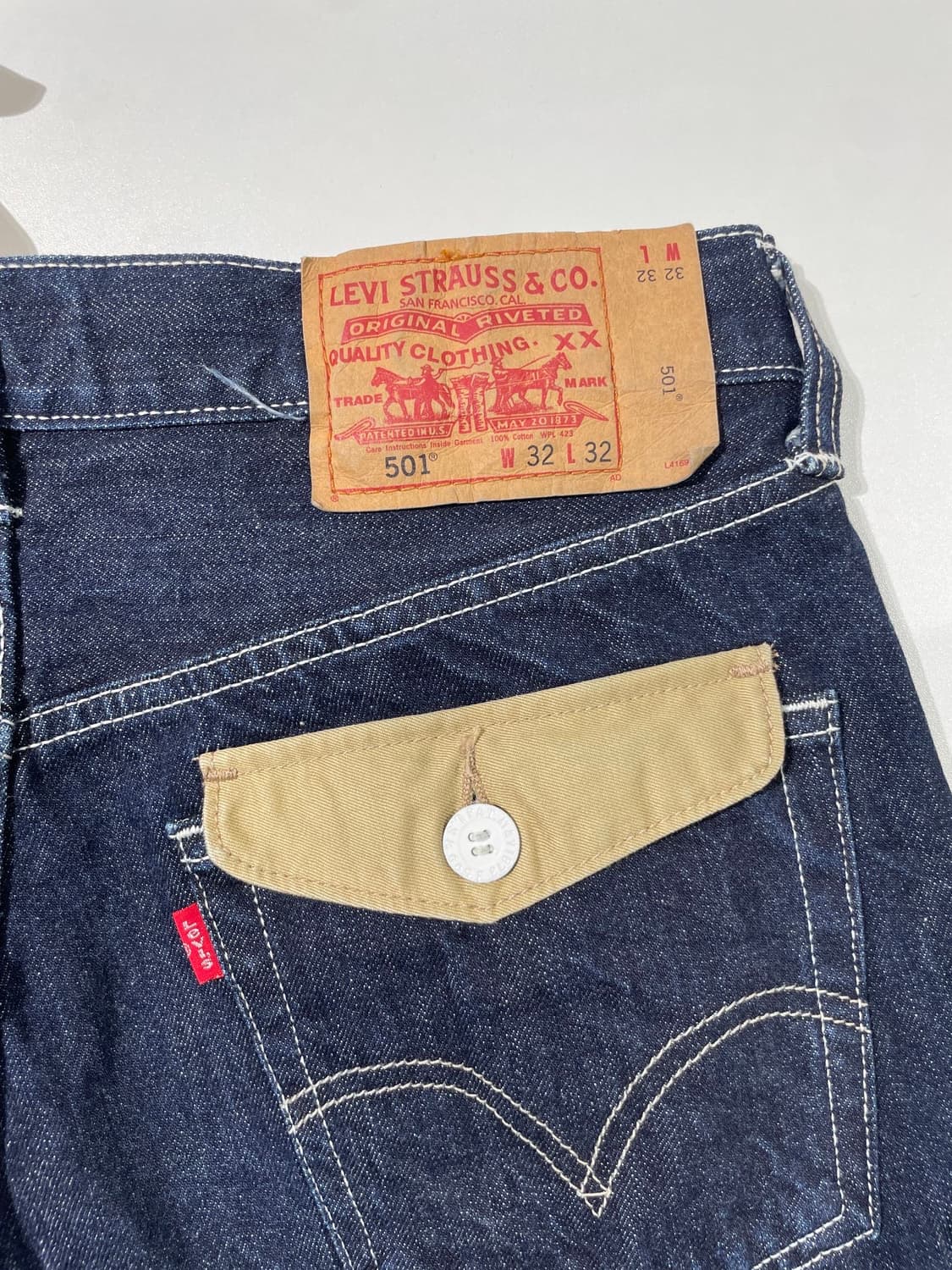 리바이스 501XX 레드탭 진청 백 플랩포켓 스트레이트 데님 팬츠 상품이미지10