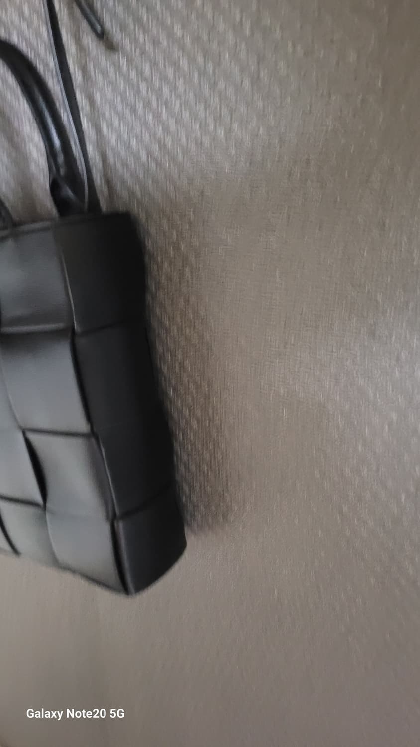 보테가 베네타 인트레지아토 크로스백 상품이미지4