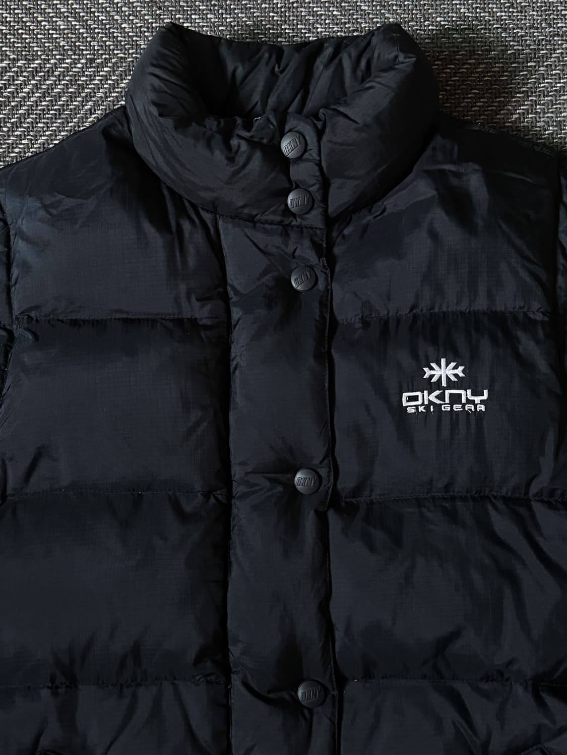 90s DKNY 스키기어 구스다운 패딩조끼 (100-105) 상품이미지2