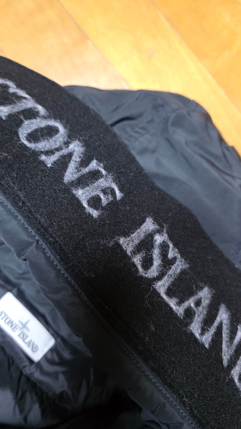 [백화점판,XL]새상품급 스톤아일랜드 프리마로프트 패딩  상품이미지4