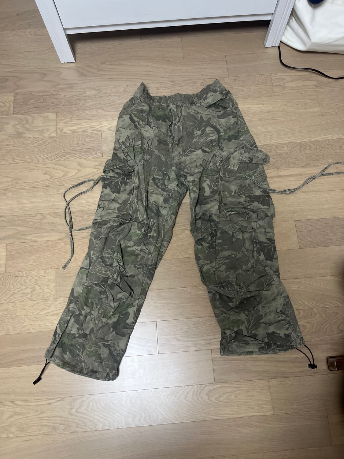 트릴리온 카고 팬츠 판매합니다 상품이미지1