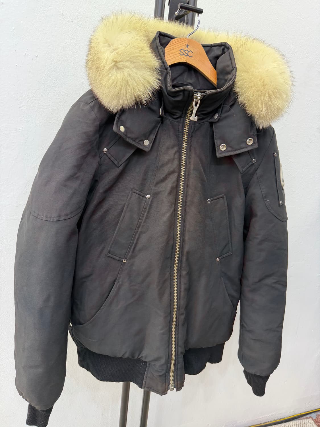 매장판정품) 무스너클 남성 패딩 M 상품이미지2